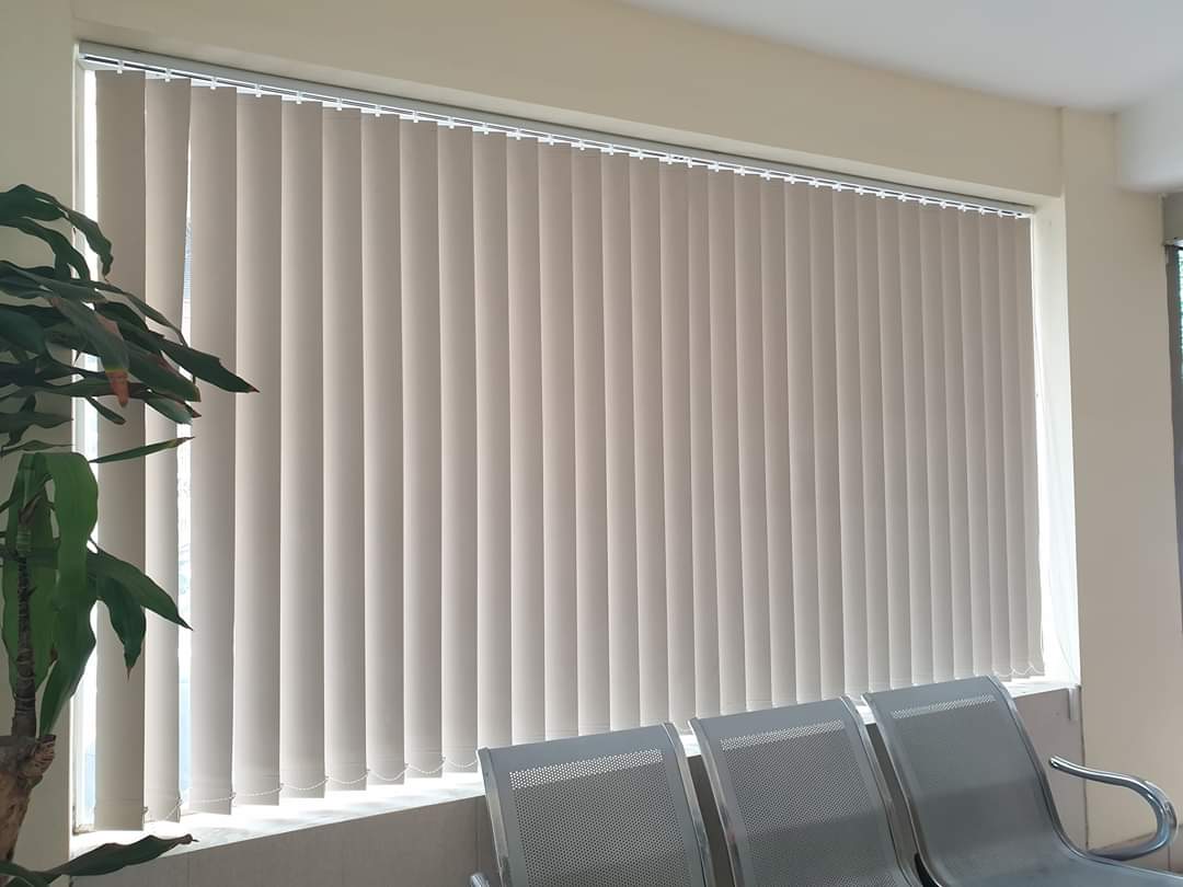 Tổng hợp các mẫu rèm cửa kéo lên xuống phổ biến được yêu thích