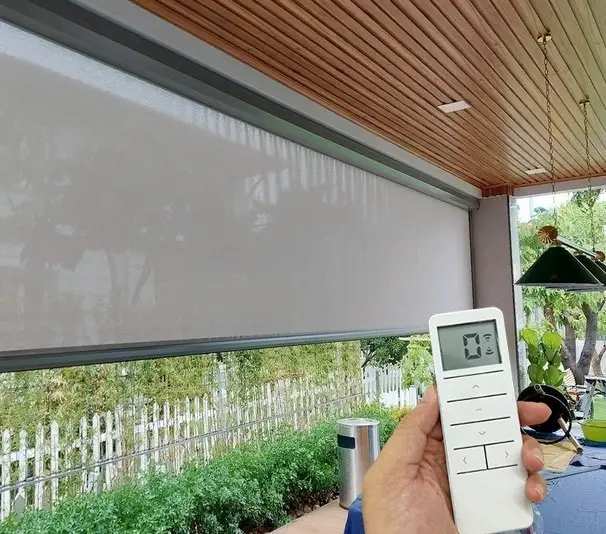 Hướng Dẫn Lựa Chọn Rèm Cuốn Tự Động Phù Hợp Với Ngân Sách Và Nhu Cầu