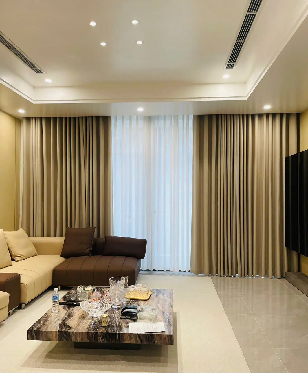 Các mẫu rèm cửa phòng khách sang trọng
