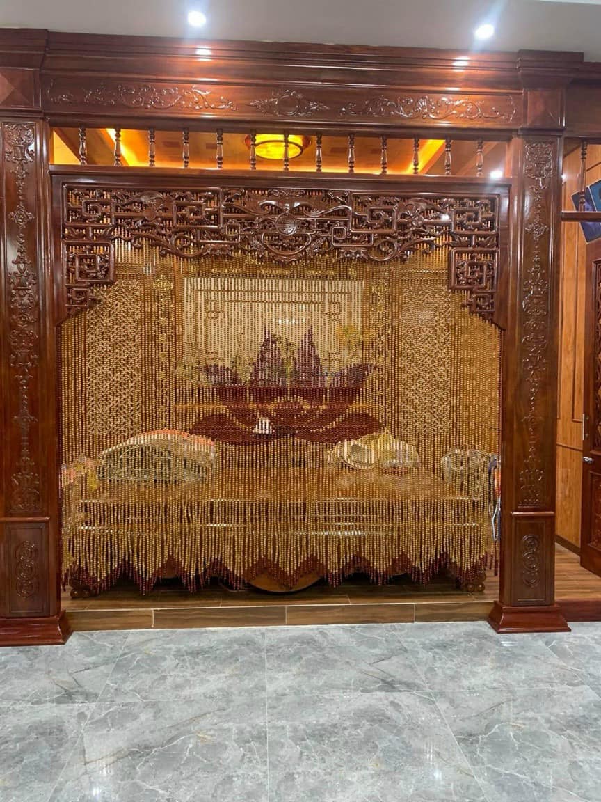 Những Lưu Ý Quan Trọng Khi Chọn Rèm Che Bàn Thờ