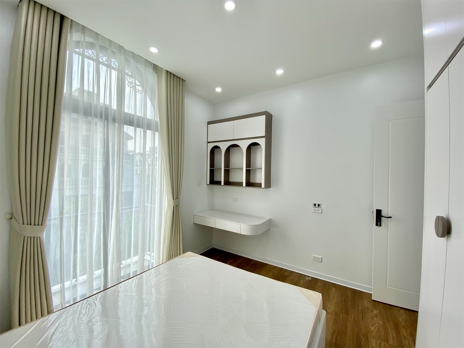 Rèm Voan Là Gì? Ưu Điểm Khiến Rèm Voan Trở Thành Lựa Chọn Được Yêu Thích Hiện Nay